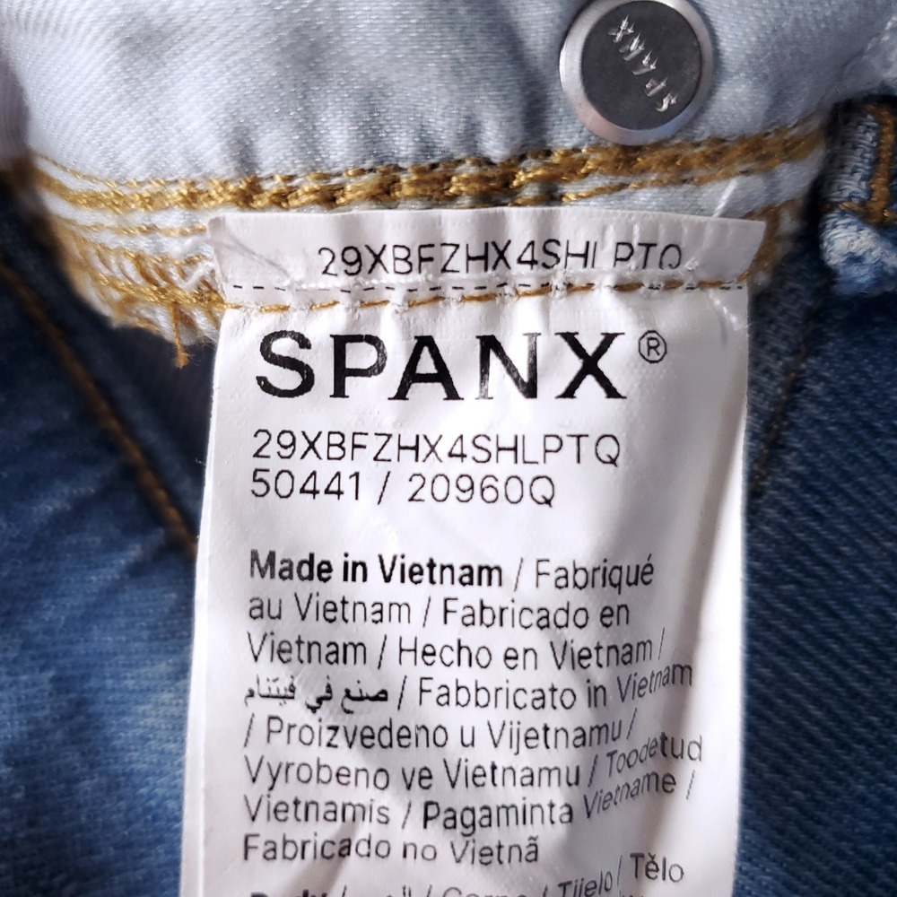 Spanx Pull-On Flare Denim Jeans Women M Light Wash Boho Hippie Retro Minimalist - Picture 11 of 11